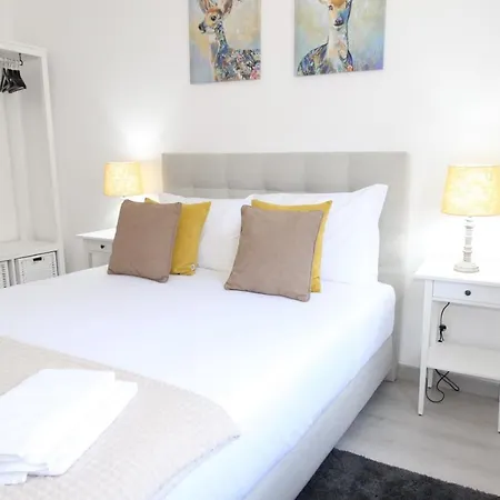 Moderno Nas Olaias A 5 Minutos Da Faculdade Isel E Ist Apartament Lizbona