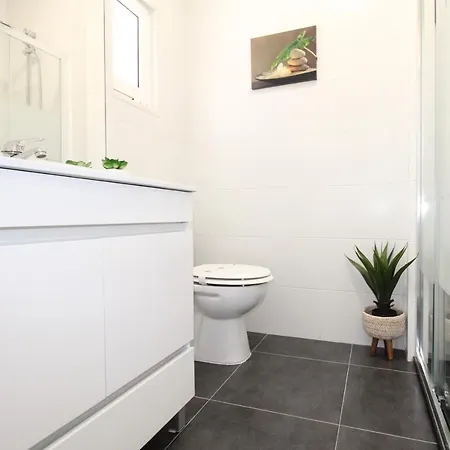 Moderno Nas Olaias A 5 Minutos Da Faculdade Isel E Ist 아파트 리스본