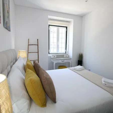 Moderno Nas Olaias A 5 Minutos Da Faculdade Isel E Ist Apartment *