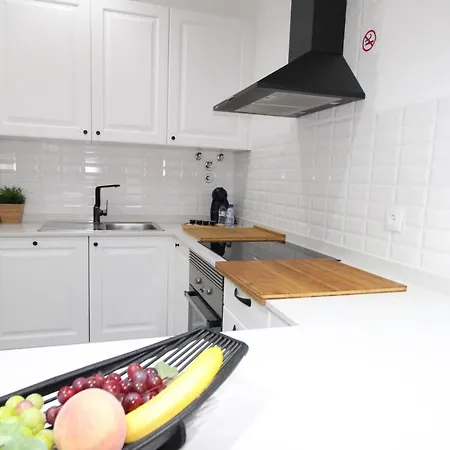 Moderno Nas Olaias A 5 Minutos Da Faculdade Isel E Ist Лісабон