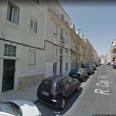 Apartment Moderno Nas Olaias A 5 Minutos Da Faculdade Isel E Ist *