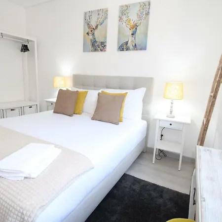 Appartement Moderno Nas Olaias A 5 Minutos Da Faculdade Isel E Ist